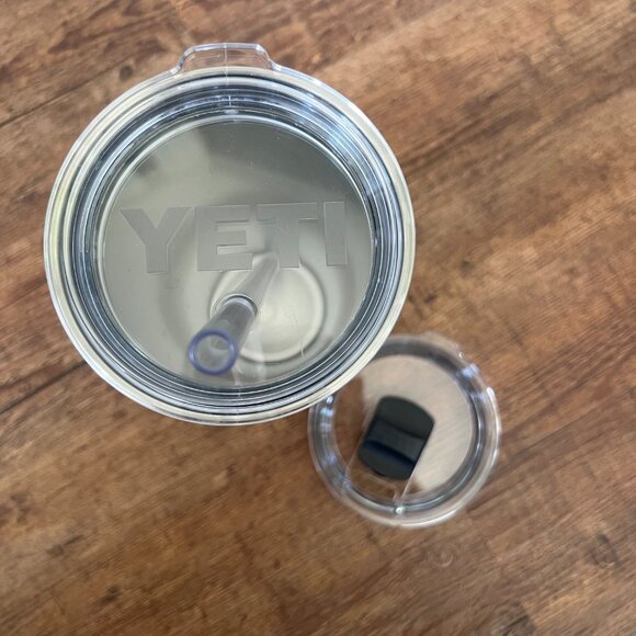 YETI 30 oz Tumbler - Picture 5 of 6